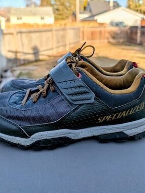 Specialized Black and Olive Mountain Bike Shoes